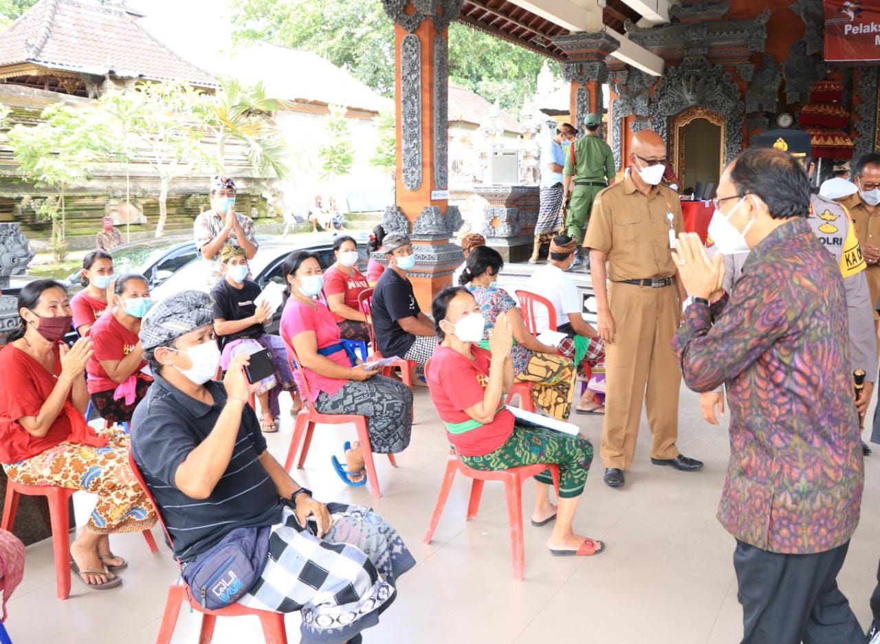 podiumnews.com-Gubernur Koster Perjuangkan Vaksinasi untuk 2,8 Juta Lebih Masyarakat Bali